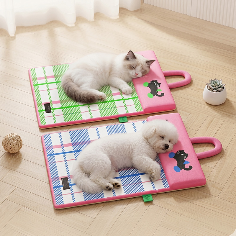 Beds & Mats · Pet Cooling Mat